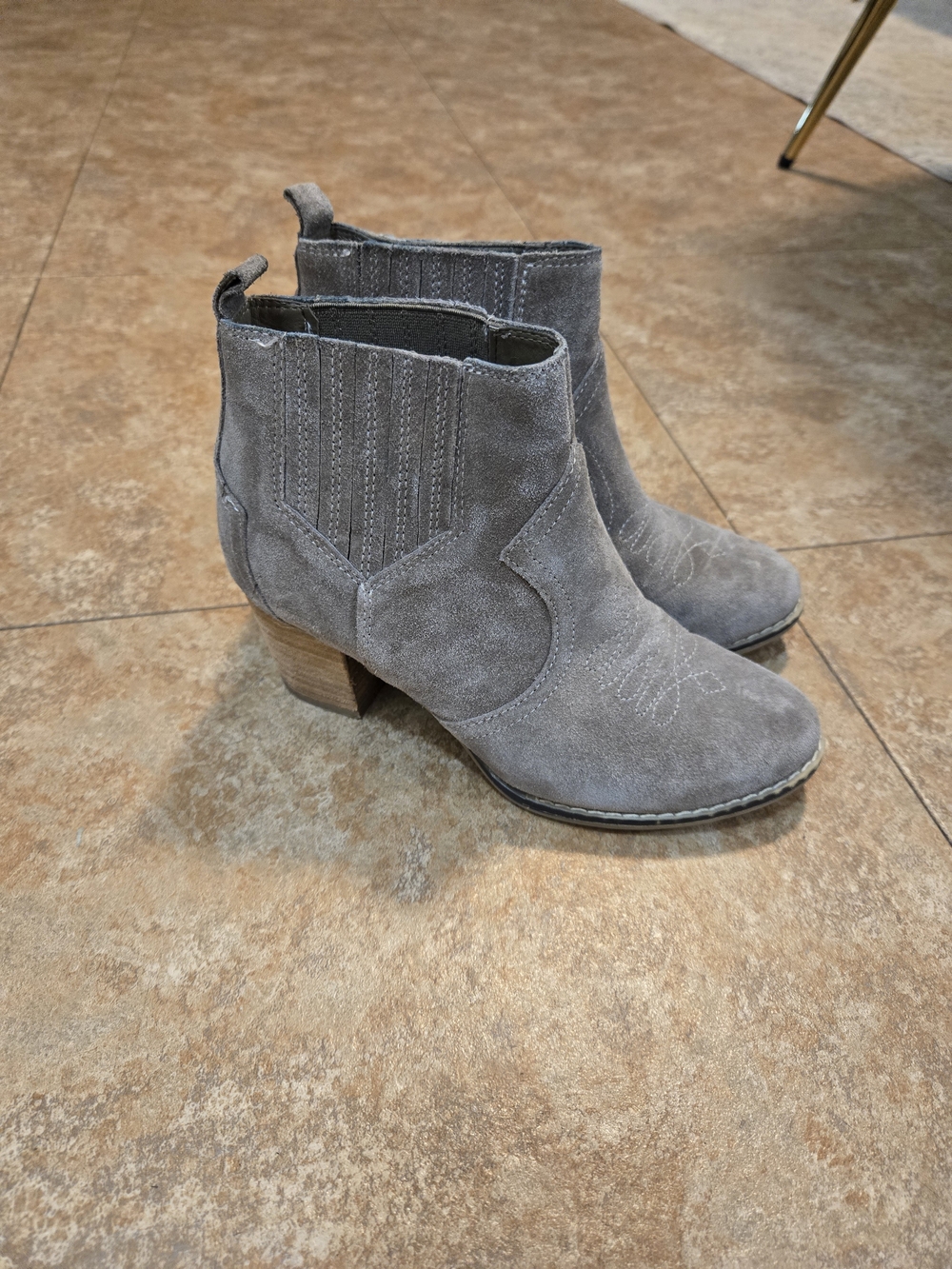 Franco Fortini Light Gray Suede Western Ankle Booties